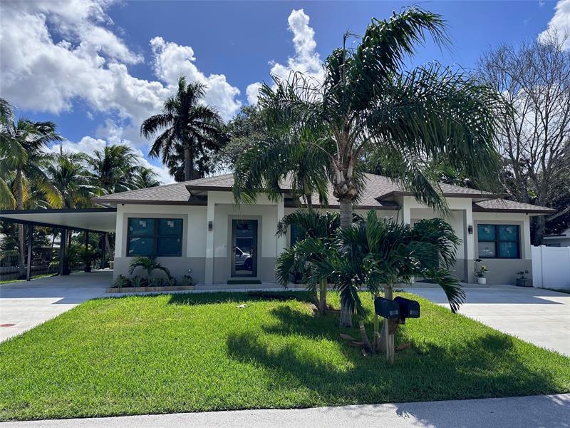 Foto principal - 2886 SW 17th St