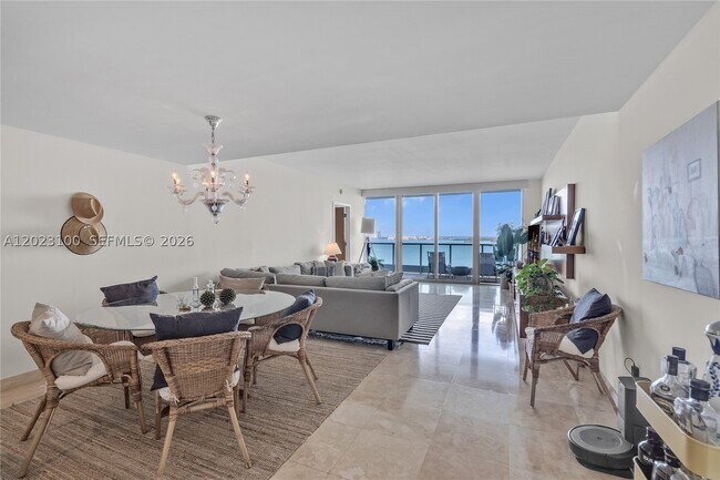 Building Photo - 1331 Brickell Bay Dr