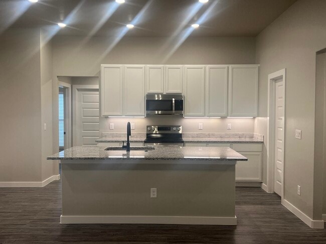 Foto del edificio - 1711 141st St