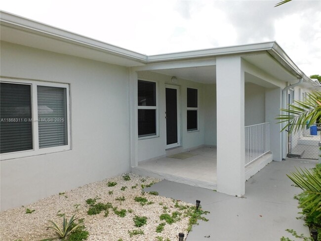Building Photo - 108 NW 48th Ave