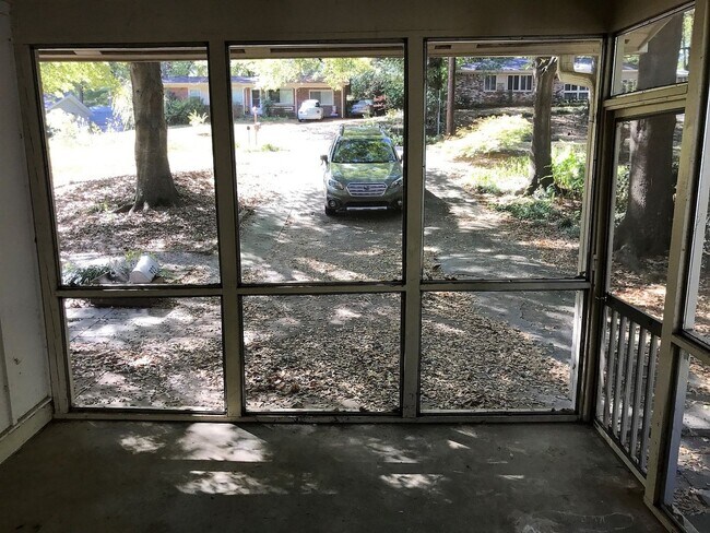 Foto del edificio - 3 Bedroom Single Family Home in Clarkston