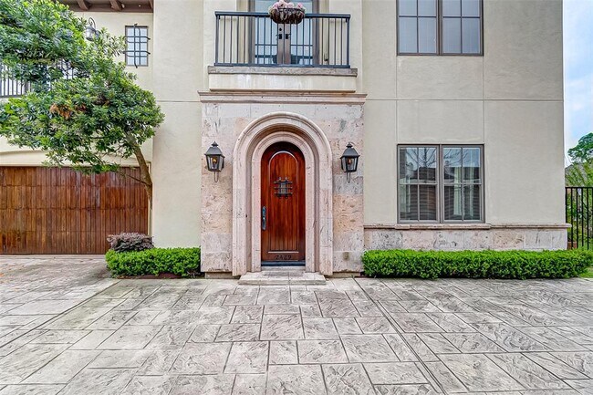 Foto del edificio - 2429 Potomac Dr