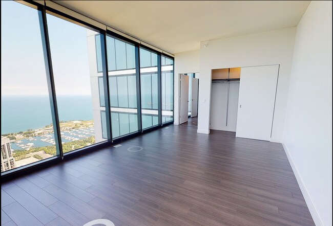 Foto del edificio - 100 E 14th St