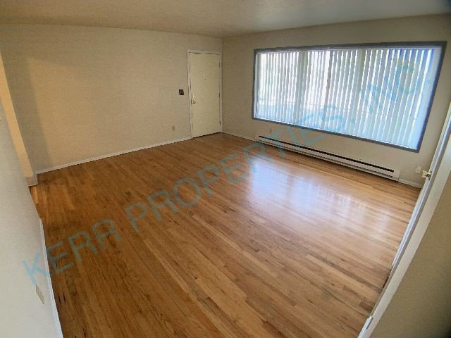 Building Photo - Charming 2-Bedroom Multiplex in the Heart ...