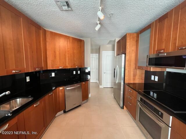 Foto del edificio - 1431 Riverplace Blvd