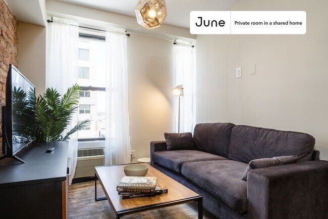 Foto del edificio - Room in Shared 3 bed/1 bath home in Hell's Kitchen