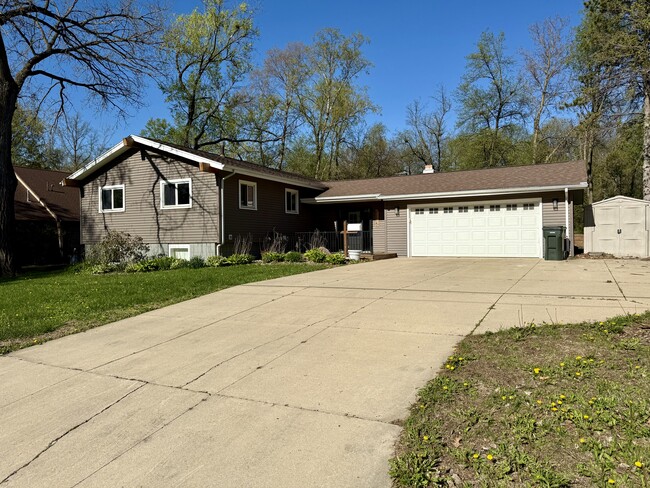 Front - 2105 Parrish St