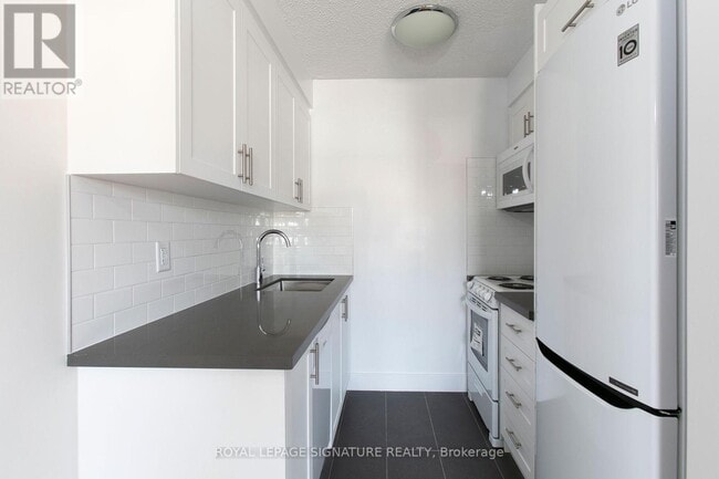 Photo du bâtiment - 990 Avenue Rd