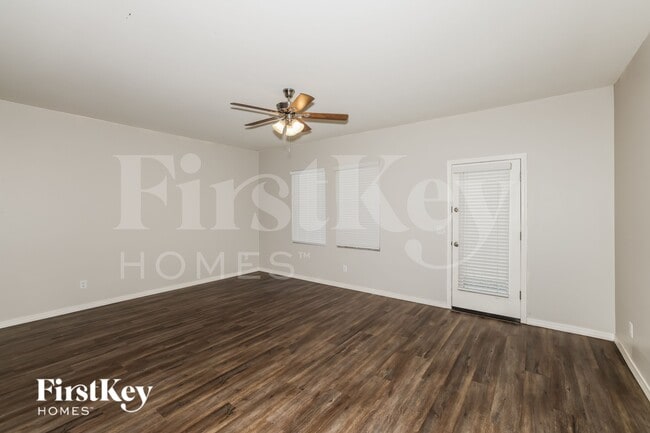 Building Photo - 20016 W Woodlands Ave