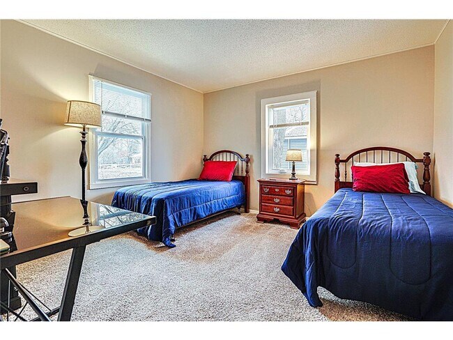 Foto del edificio - 16724 Upper 5th St N