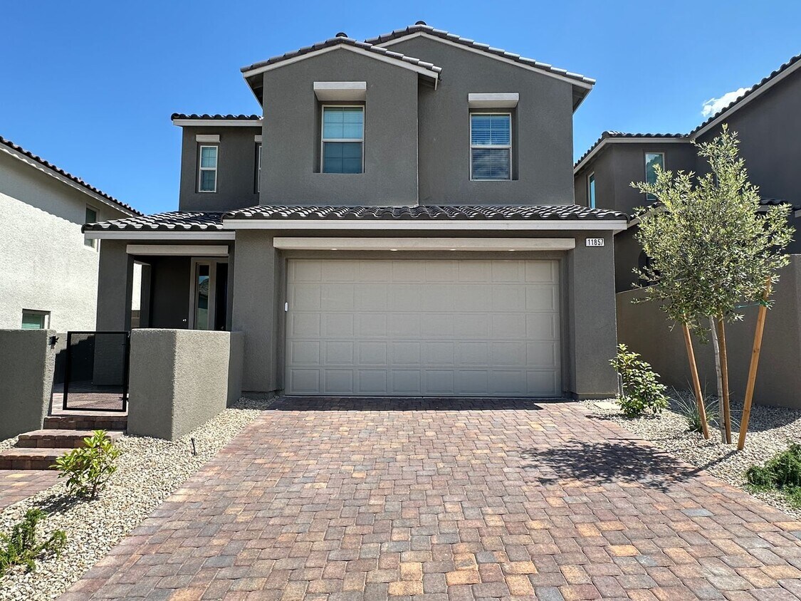 Primary Photo - Summerlin & Falcon