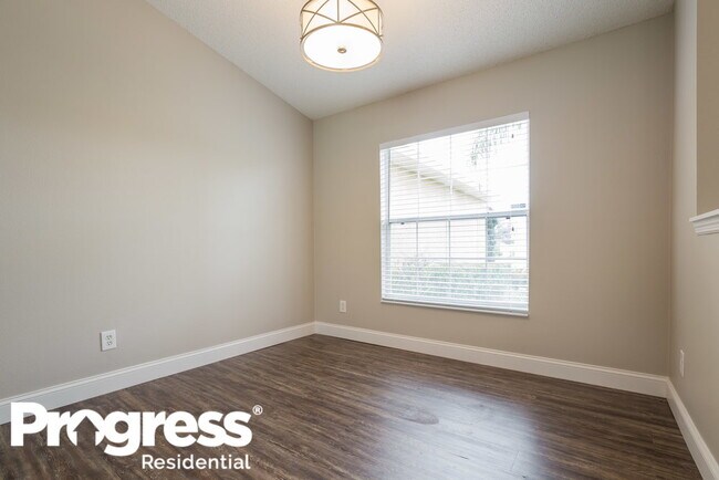 Building Photo - 12103 Goldenstar Ln