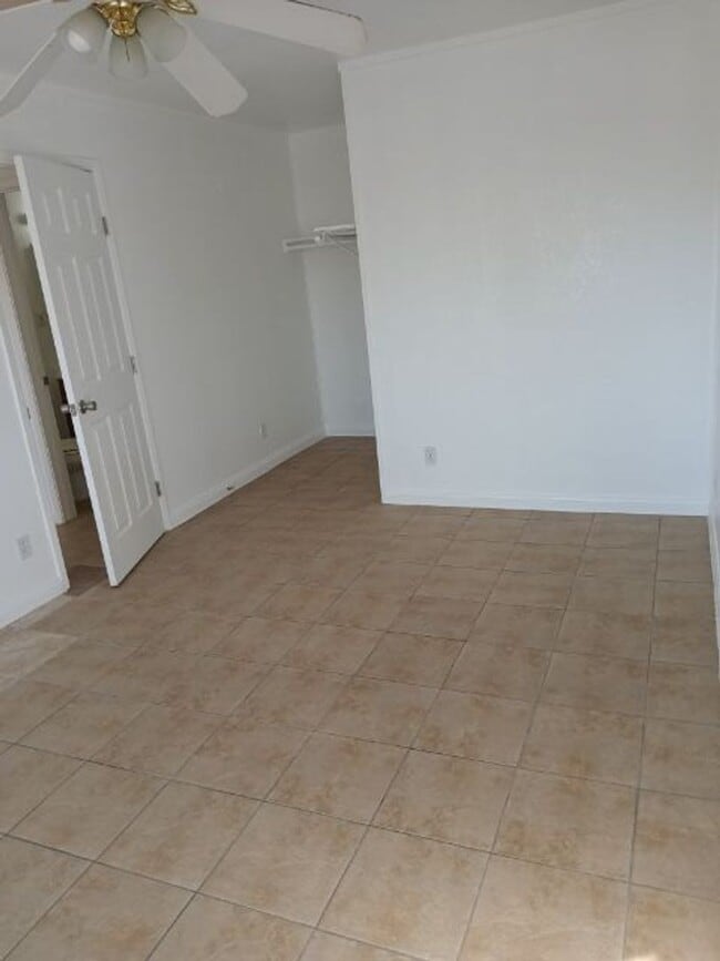 Foto del edificio - 2601 Columbus St