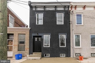 Building Photo - 2571 Trenton Ave