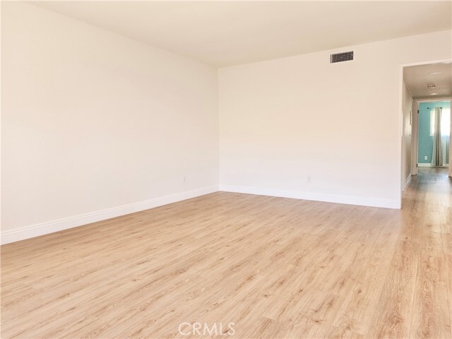 Building Photo - 31477 Los Rios St