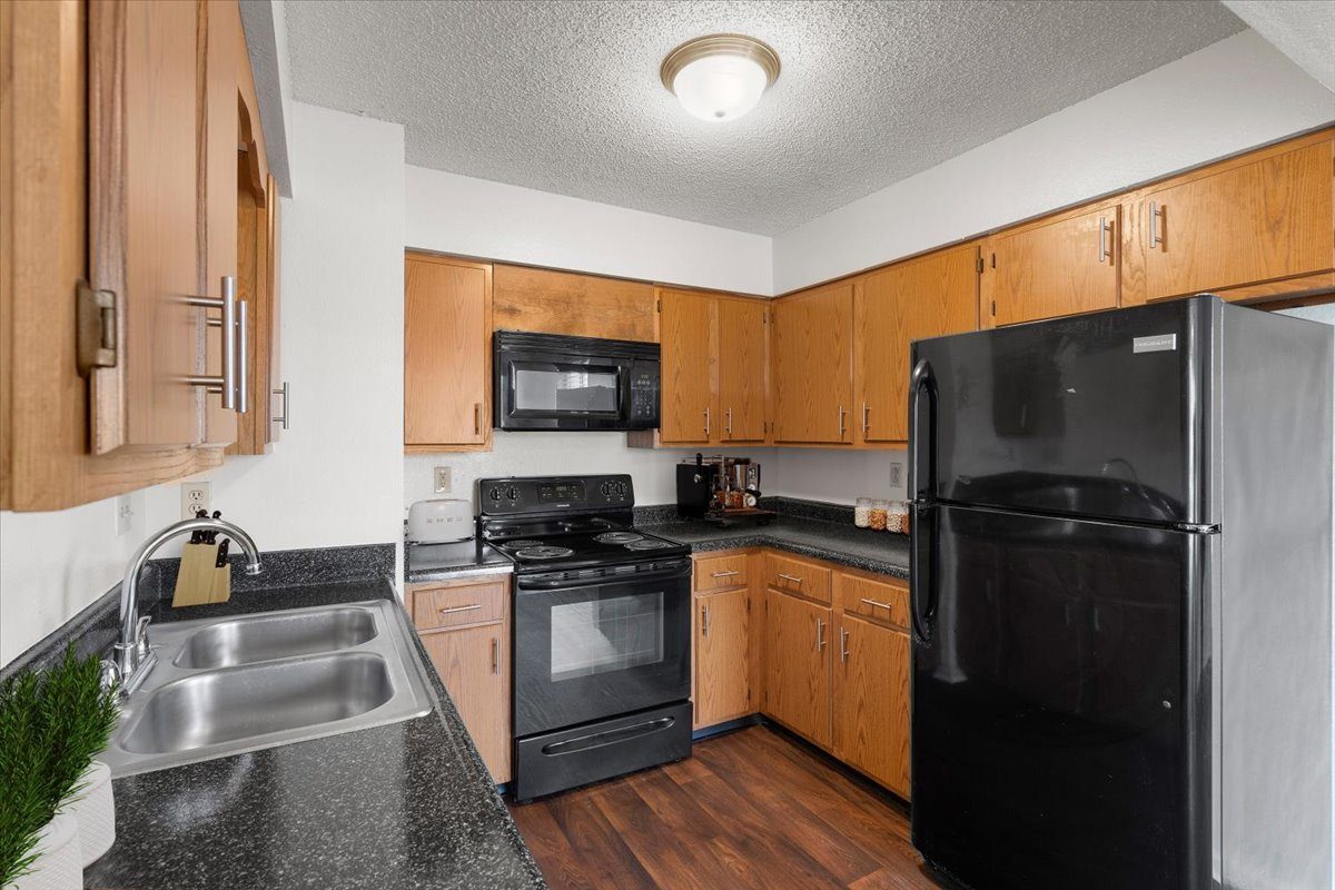 Deerfield Apartment Homes Apartments in Olathe, KS