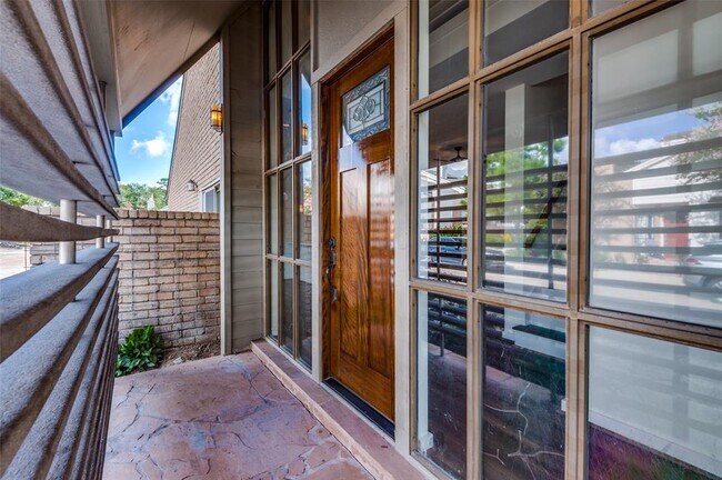 Building Photo - 12625 Memorial Dr