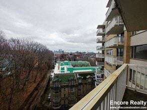 Building Photo - 1530 Beacon St