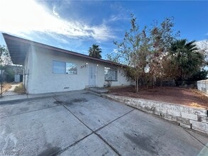 Building Photo - 373 N Bruce St