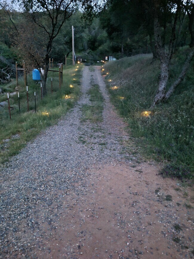 Foto del edificio - 29211 Larkspur Rd