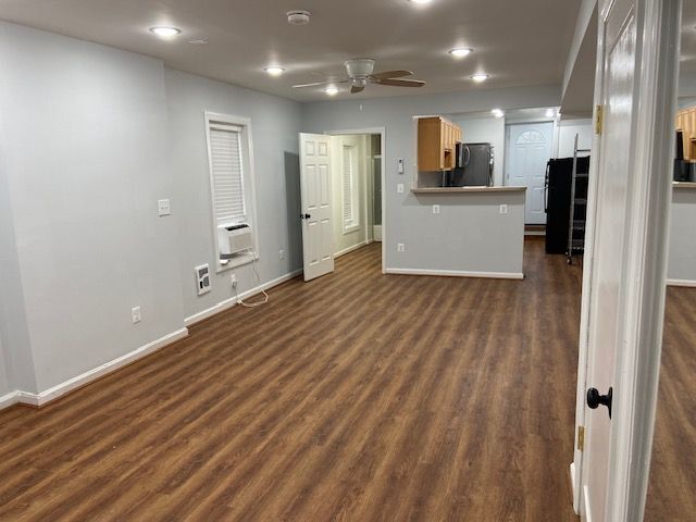 Foto del edificio - 5014 Curtis Ave