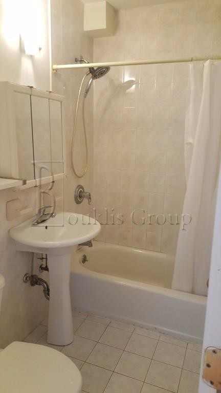 Foto del edificio - 3220 32nd St