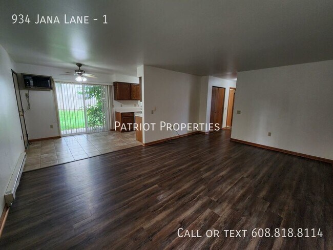 Foto del edificio - 934 Jana Ln