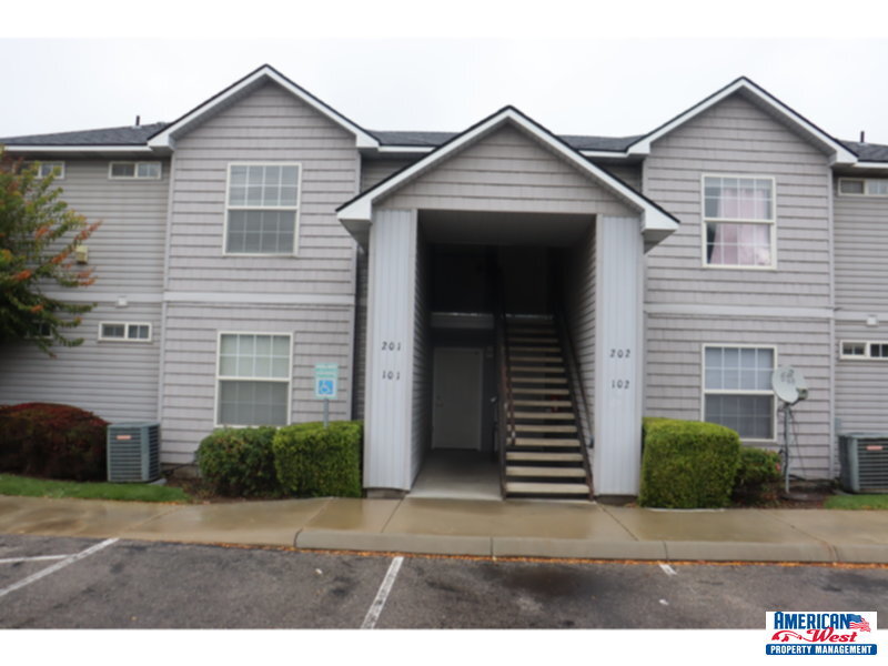 Primary Photo - Clean 2 bedroom 2 bath apartment on the ma...