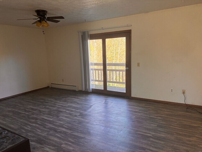 Foto del edificio - Wonderful 2 Bedroom Condo With In-Unit Was...