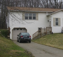 Building Photo - 8556-8558 Kirsch Rd