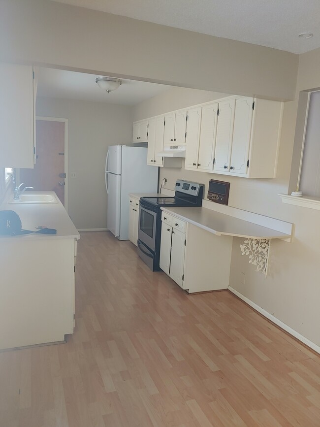 Building Photo - 3021 Powhattan Pky