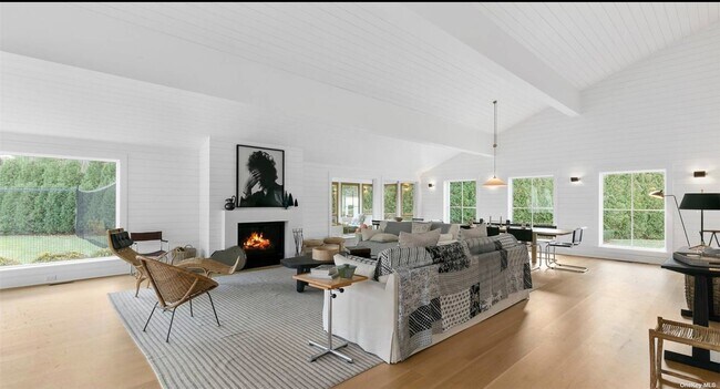Foto del edificio - 14 Oak Meadow Ln