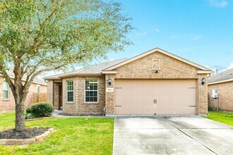 Building Photo - 9411 Emerald Green Dr