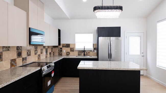 Foto del edificio - 700 Deanne Dr