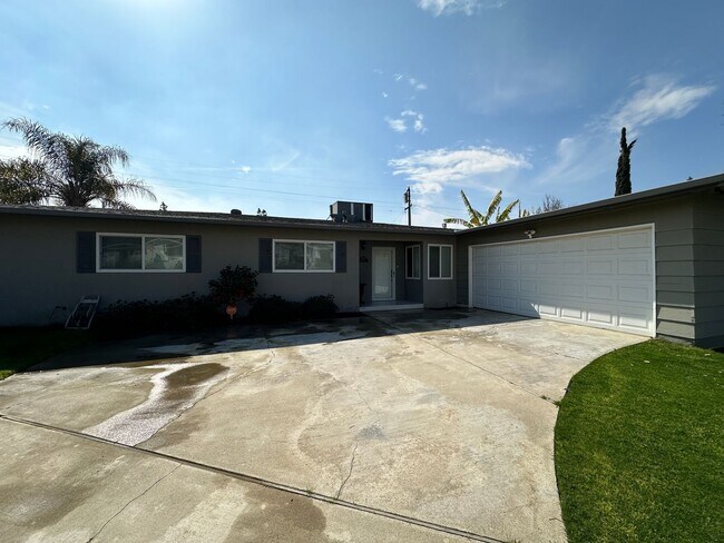 Foto del edificio - Wonderful Home For Rent!