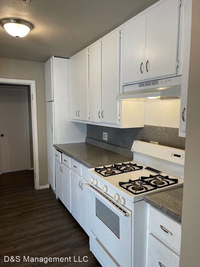 Building Photo - 4 br, 2 bath House - 5929 N Hammond Avenue