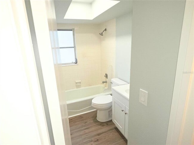 Building Photo - 210 Albee Rd W