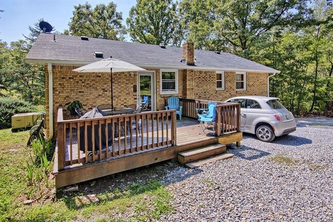 Foto del edificio - 7652 Horn Tavern Rd