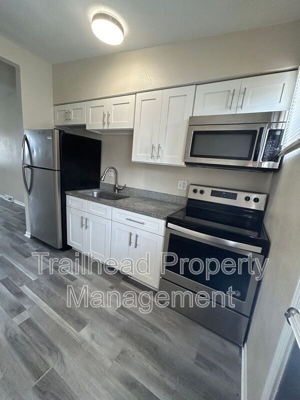 Foto del edificio - 4206 Lloyd St