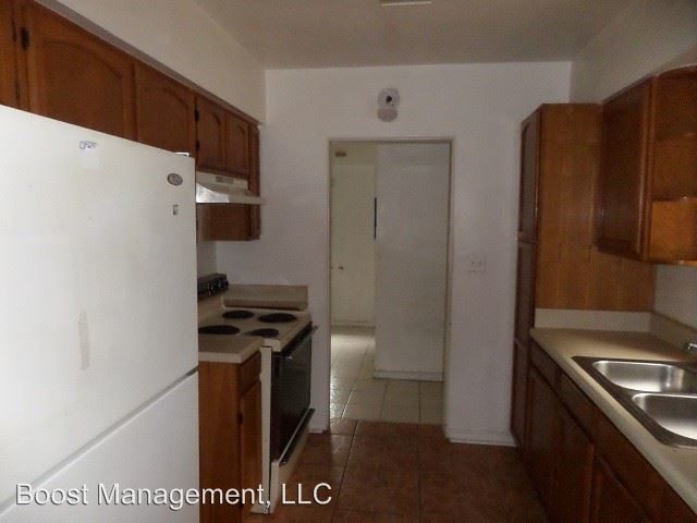 Building Photo - 3 br, 1 bath House - 1357 Overlea St