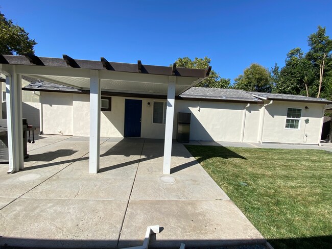 Unit for Rent - 1729 36th St