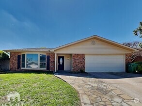 Building Photo - 3816 Walnut Dr