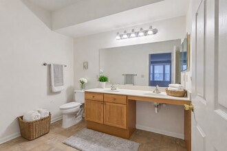 Interior Photo - Autumn Park Apartments