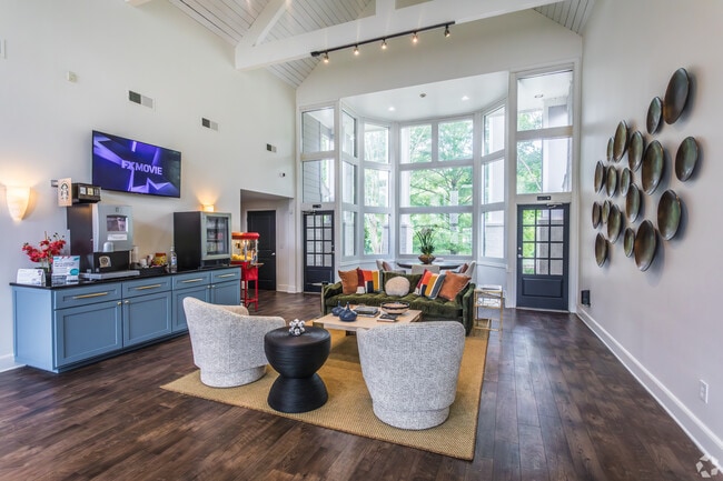 Community Room - Somerset at Lakeland