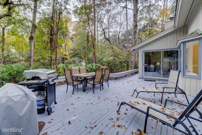 Building Photo - 4 br, 3 bath House - 16 Dewberry Lane