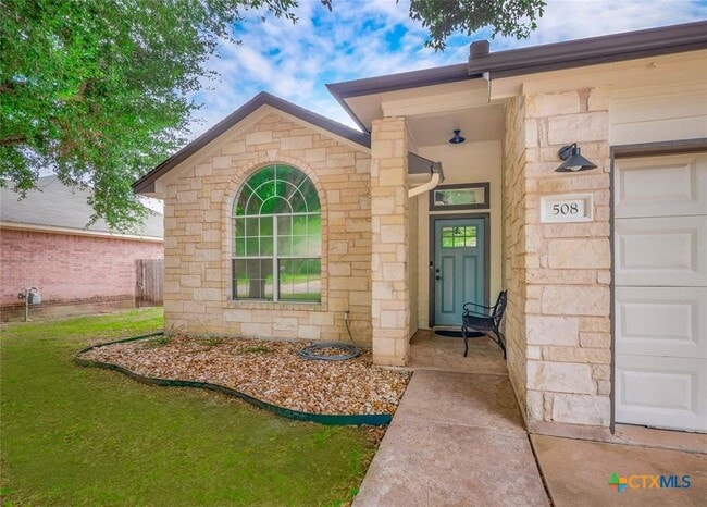 Foto del edificio - 508 Lydia Ln