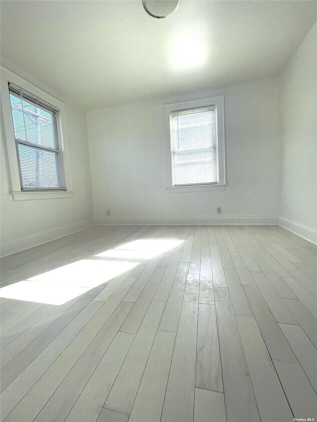 Building Photo - 86-58 260th St