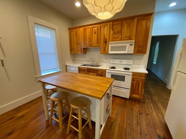 Photo - PRE-LEASING FOR AUGUST 2026! House