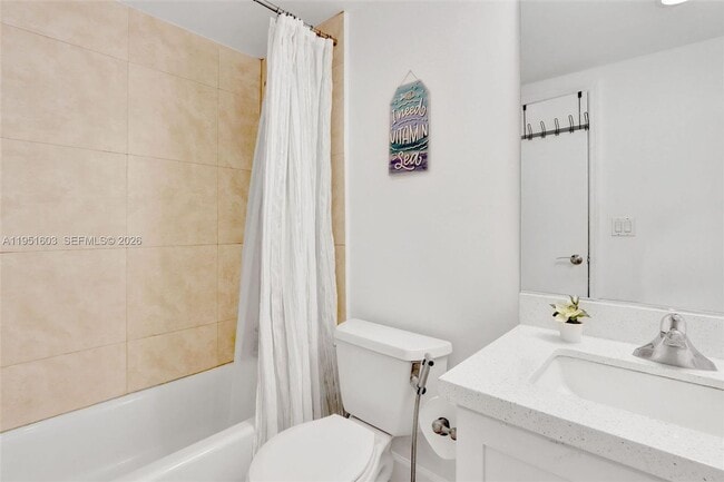 Photo - 7501 E Treasure Dr House