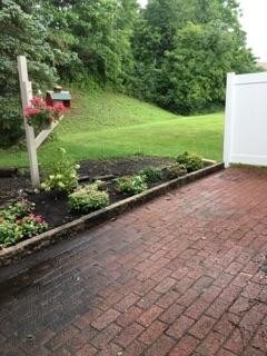 Private yard - 3 Greystone Dr